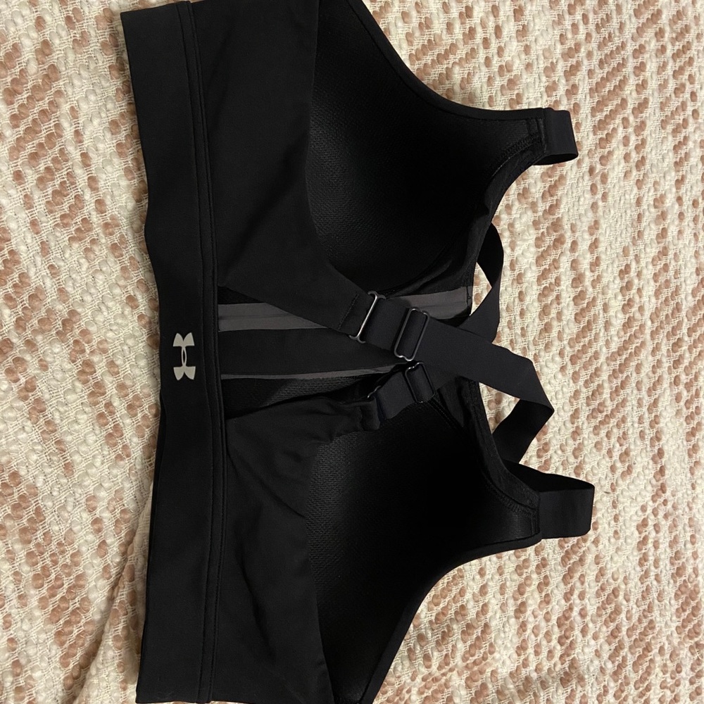 Women's Armour® Shape High — Zip Sports Bra